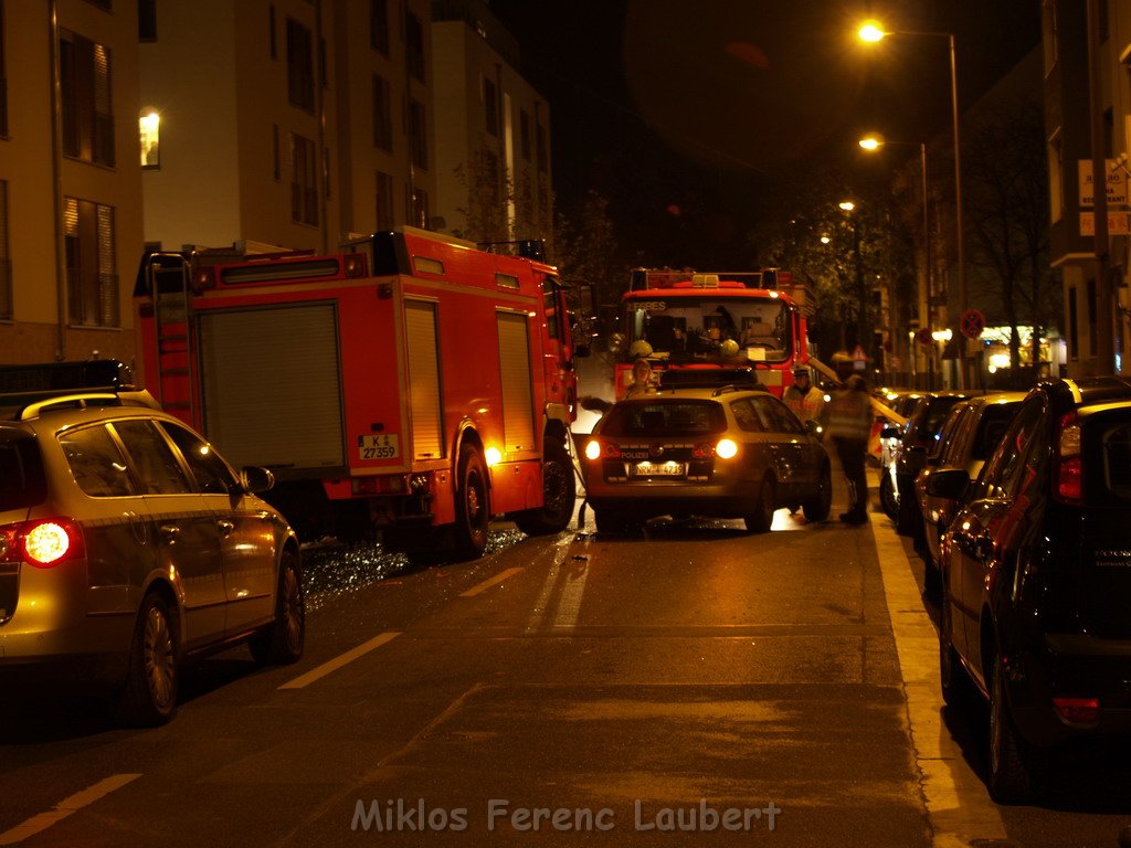 VU Einsatzfahrt Feuerwehr Polizei Koeln Muelheim Deutz Muelheimerstr  P31.JPG